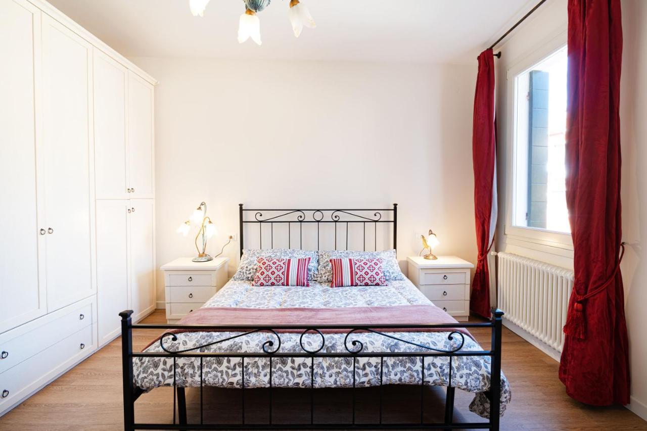 Ricco Di Comfort, Grande, Luminoso E Comodo Appartement Venetië