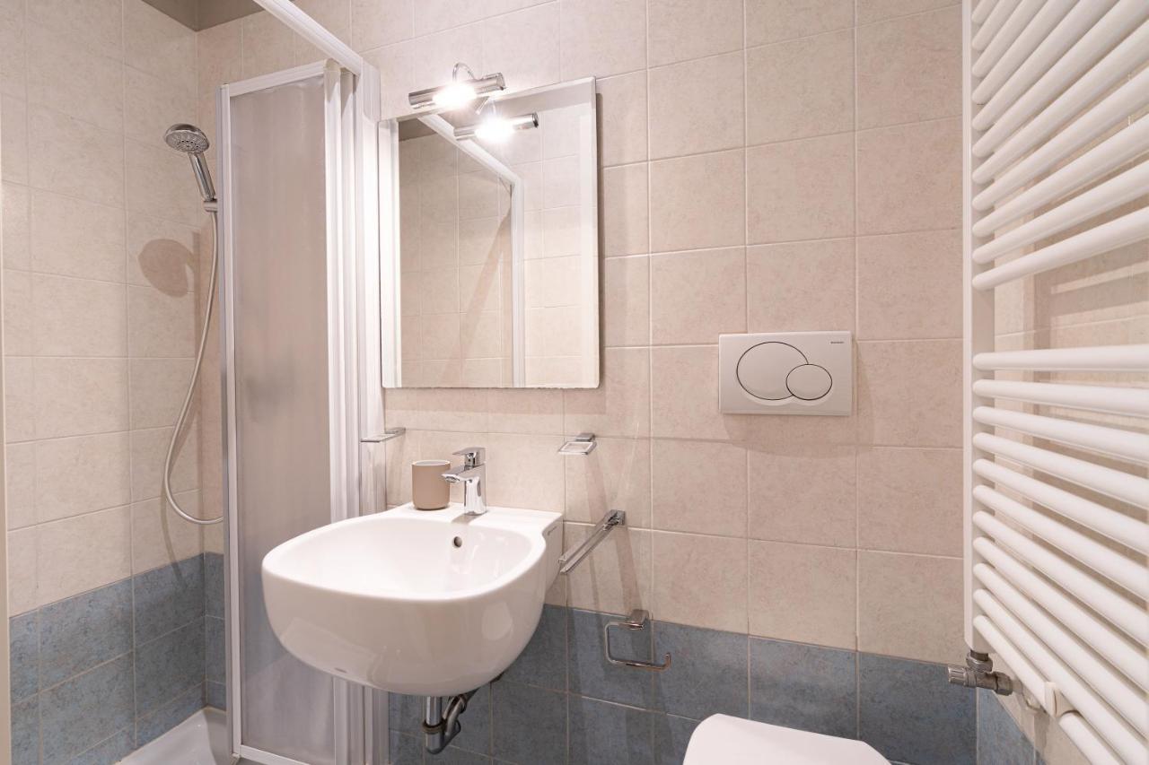 Ricco Di Comfort, Grande, Luminoso E Comodo Appartement *